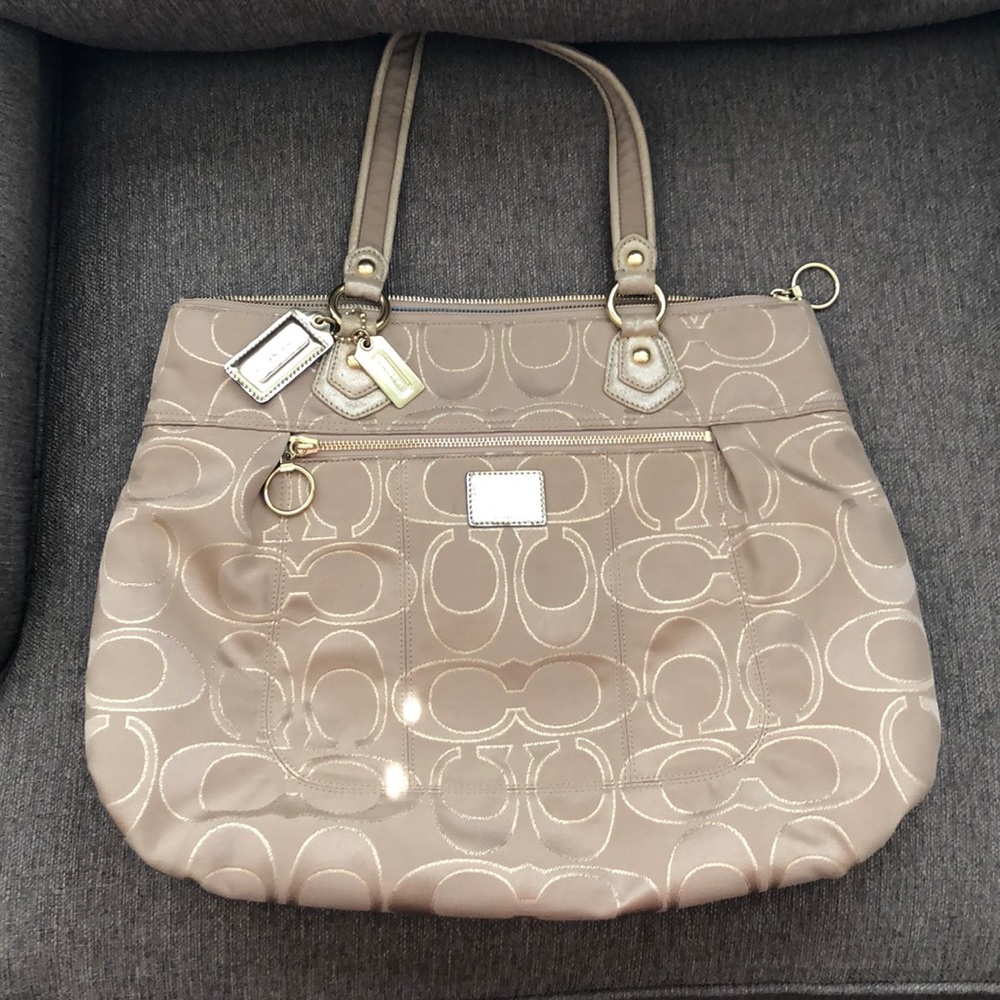 Coach poppy purse